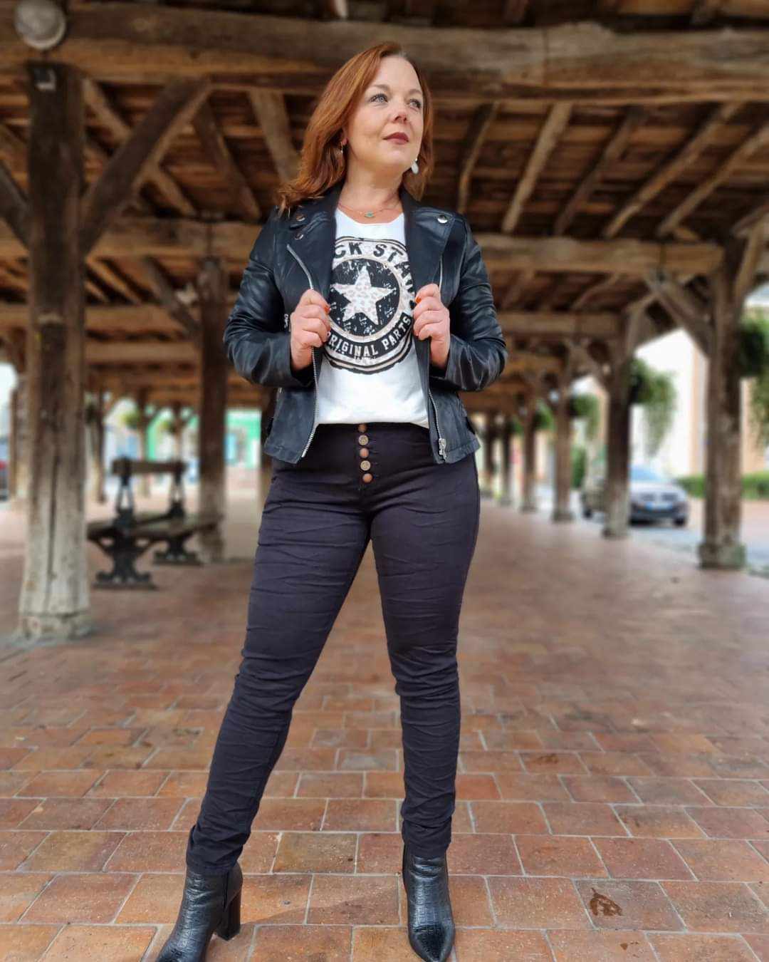 Perfecto noir simili