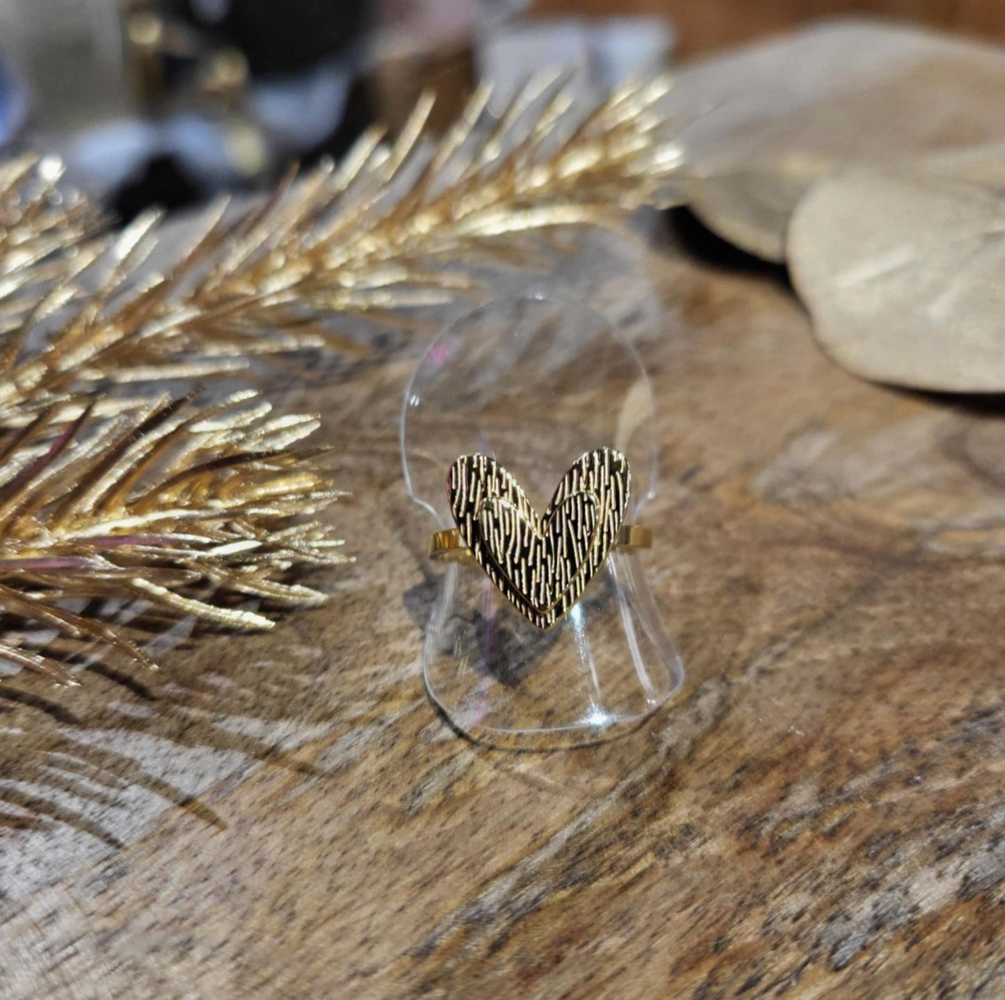 Bague coeur dorée