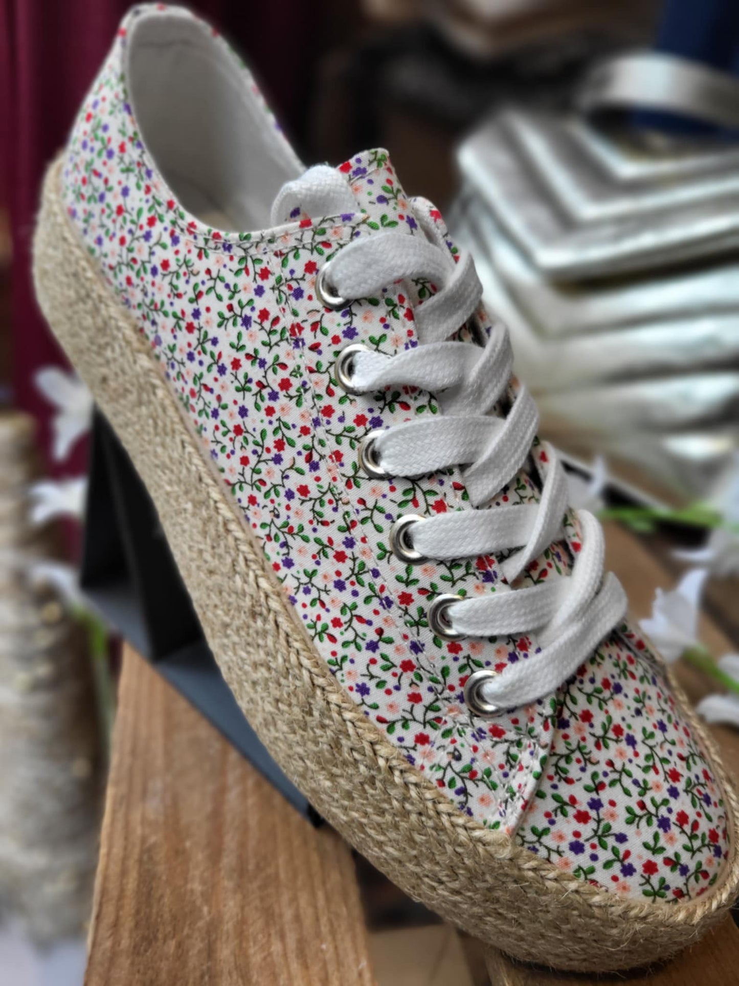 Basket blanche motifs liberty