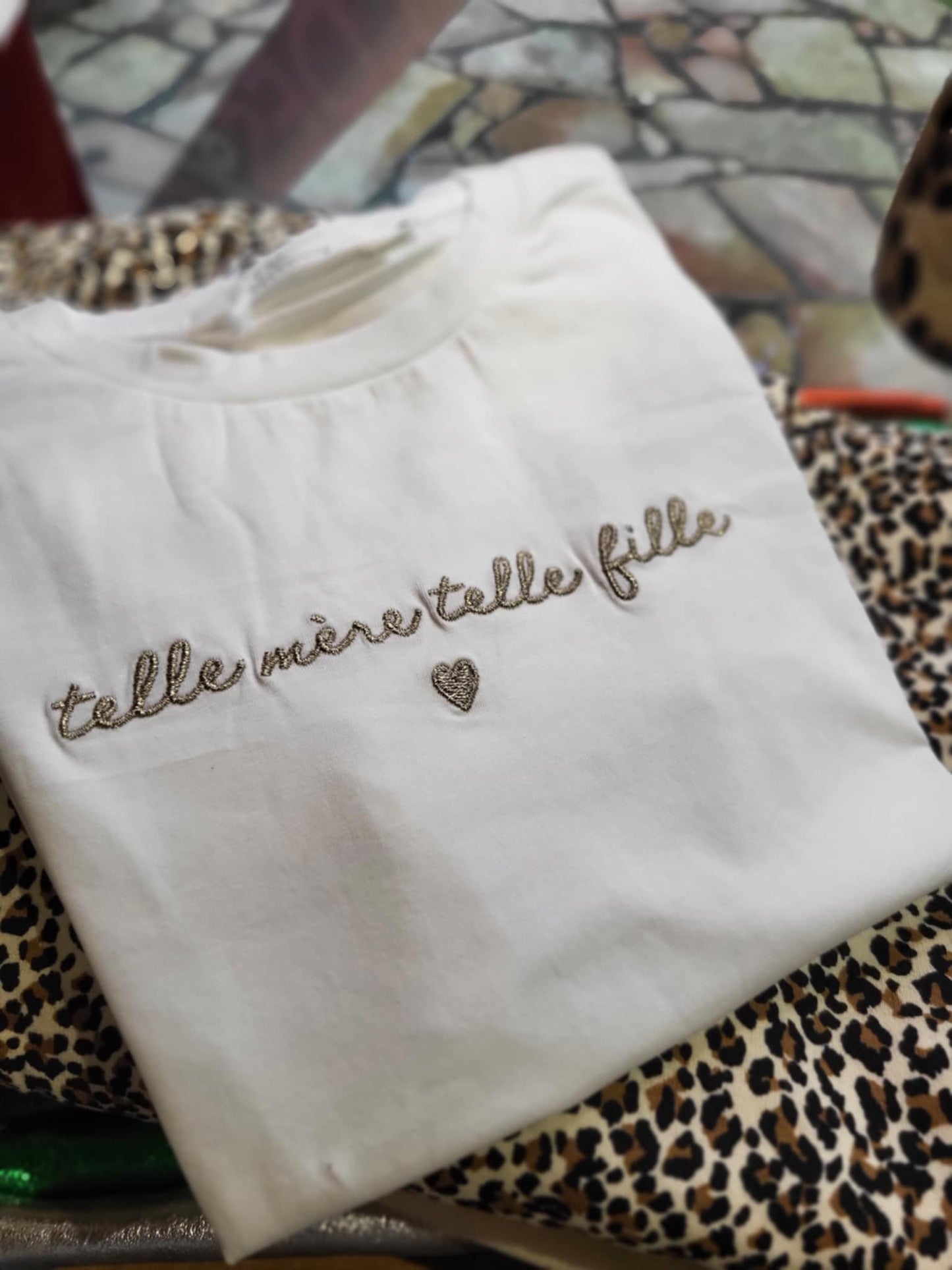 Tee-Shirt fille "telle mère telle fille" blanc et doré